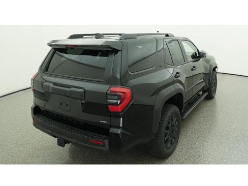 New 2026 Toyota 4Runner SR5 AWD/4WD image 8