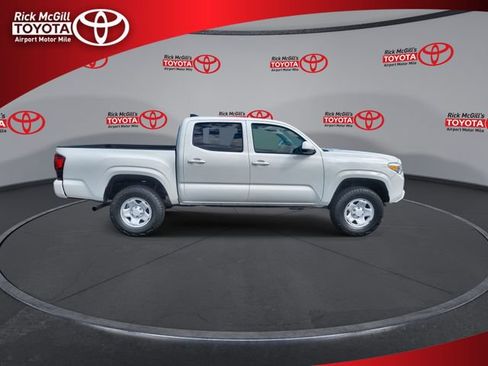 Used 2023 Toyota Tacoma SR AWD/4WD image 9