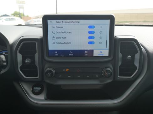 Used 2024 Ford Bronco Sport Outer Banks image 27