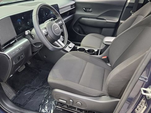 Certified 2025 Hyundai Kona SEL FWD image 10