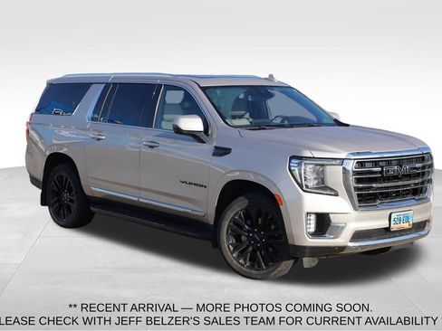Certified 2024 GMC Yukon XL SLT w/ SLT Premium Package AWD/4WD image 1