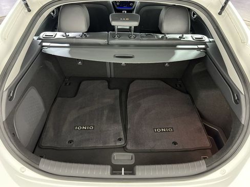 Used 2022 Hyundai Ioniq Limited image 24