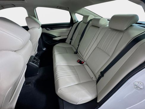 Used 2021 Honda Accord Touring image 24