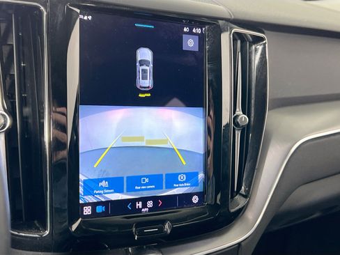 Used 2023 Volvo XC60 B5 Core w/ Protection Package Premier image 14