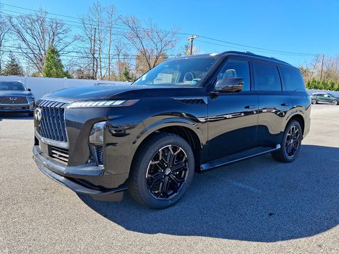 New 2026 INFINITI QX80 4WD image 2