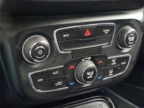 Used 2020 Jeep Compass Limited image 26