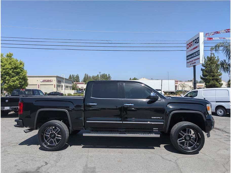 Used 2015 GMC Sierra 1500 Denali w/ Driver Alert Package RWD image 4