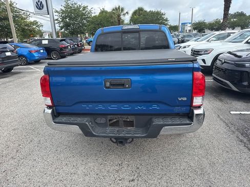 Used 2017 Toyota Tacoma SR5 w/ Tow Package RWD image 14