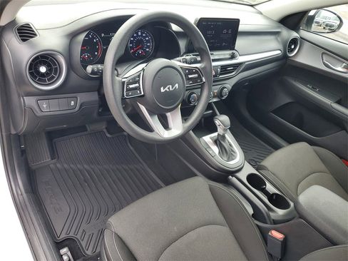 Used 2023 Kia Forte LXS image 6