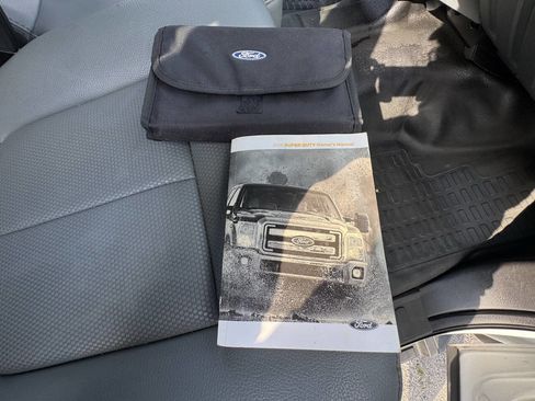 Used 2016 Ford F450 XL w/ Power Equipment Group image 62