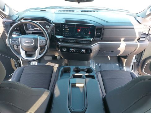 Used 2024 GMC Sierra 1500 Elevation AWD/4WD image 9