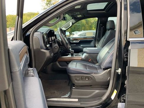 Used 2022 Chevrolet Silverado 1500 High Country image 31