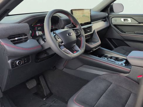 New 2025 Ford Explorer ST image 8