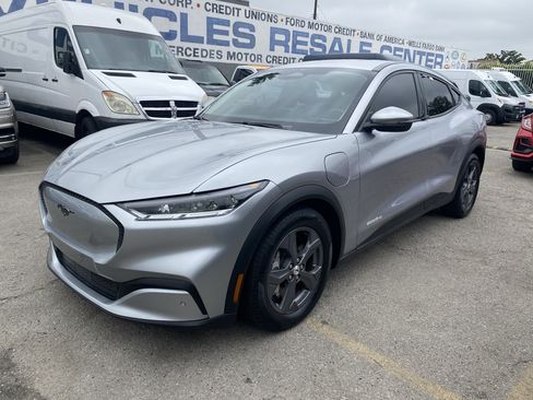 Used 2021 Ford Mustang Mach-E Select RWD image 2