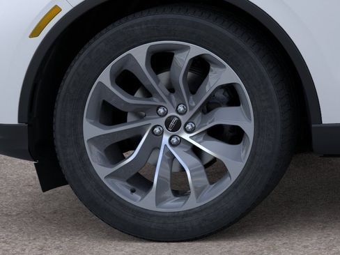 New 2026 Lincoln Aviator AWD image 19