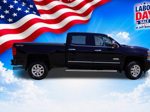 Used 2015 Chevrolet Silverado 3500 High Country w/ Duramax Plus Package AWD/4WD image 3