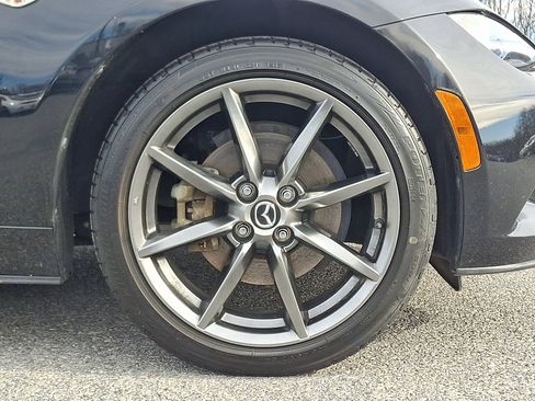 Used 2017 MAZDA MX-5 Miata RF Grand Touring image 8