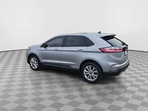 Used 2022 Ford Edge Titanium AWD/4WD image 6