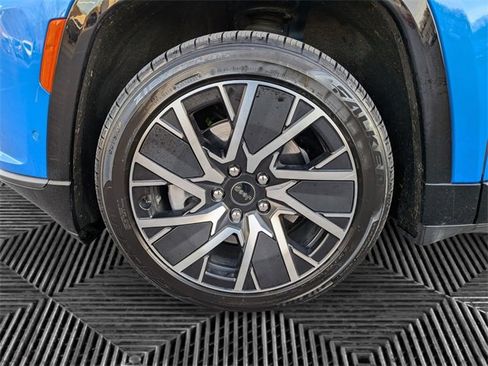 Used 2025 Jeep Wagoneer S Limited image 9