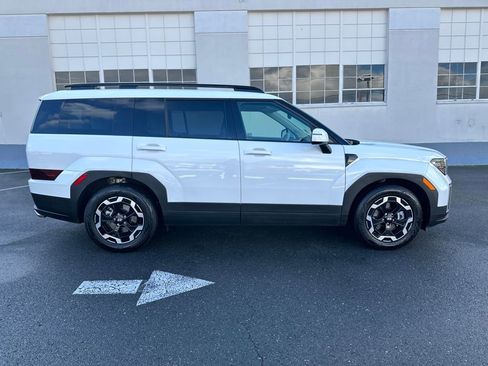 Certified 2025 Hyundai Santa Fe SEL image 7