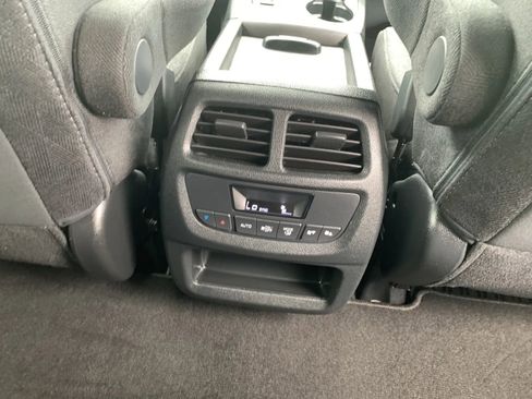 Used 2022 Honda Pilot Sport image 33