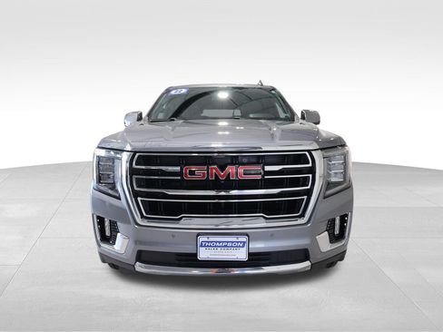 Used 2022 GMC Yukon XL SLT w/ SLT Premium Package AWD/4WD image 7