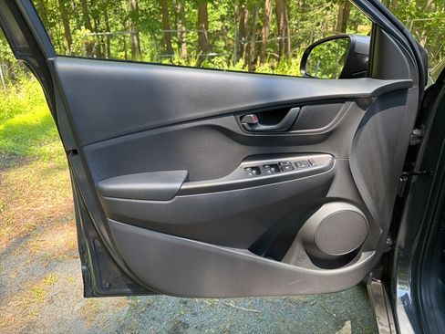 Certified 2023 Hyundai Kona SEL AWD/4WD image 17