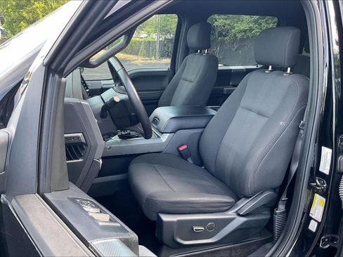 Used 2017 Ford F150 XLT w/ Equipment Group 301A Mid AWD/4WD image 23