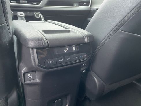 Used 2025 Toyota Grand Highlander FWD image 24