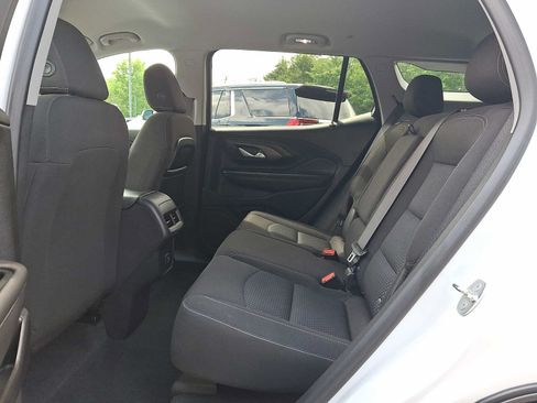 Used 2023 GMC Terrain SLE w/ Driver Convenience Package FWD image 12