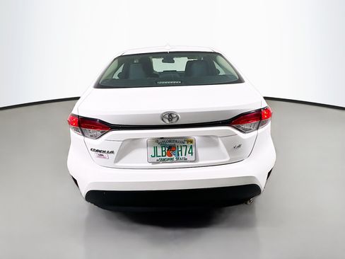 Used 2023 Toyota Corolla LE FWD image 6