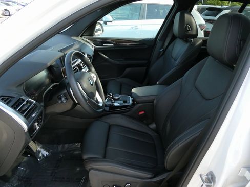 Used 2024 BMW X3 xDrive30i image 33