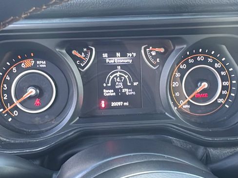 Used 2024 Jeep Wrangler Sport AWD/4WD image 19