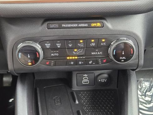 Certified 2024 Ford Bronco Sport Outer Banks w/ Tech Package AWD/4WD image 18