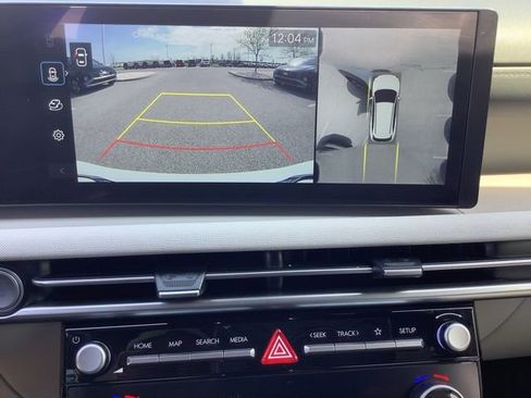 Used 2025 Hyundai Tucson Limited image 13