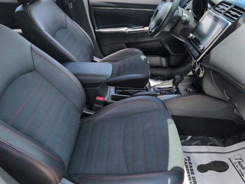 Used 2025 Mitsubishi Outlander Sport SE AWD/4WD image 30