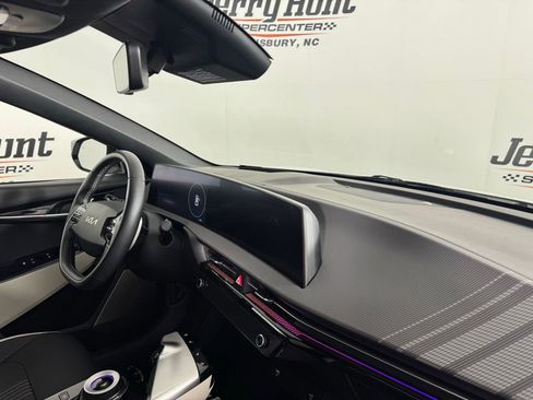 Used 2023 Kia EV6 GT-Line image 35