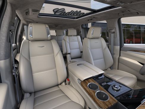 Used 2025 Cadillac Escalade ESV Sport Platinum AWD/4WD image 16
