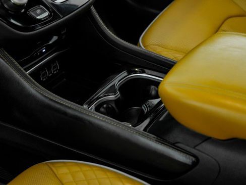 Used 2023 Chrysler Pacifica Pinnacle image 21