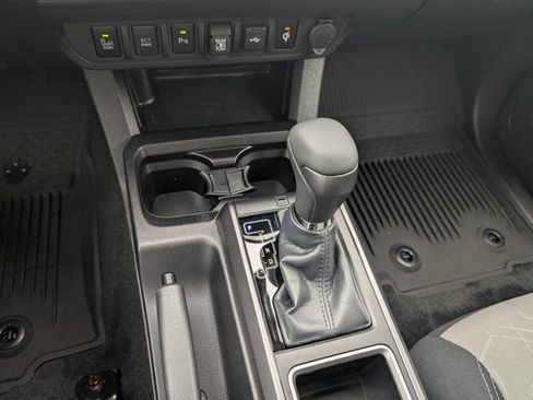 Used 2023 Toyota Tacoma TRD Sport w/ Technology Package AWD/4WD image 26