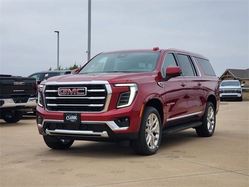 New 2026 GMC Yukon XL Elevation w/ LPO, Floor Liner Package image 3