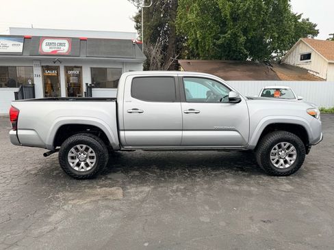 Used 2019 Toyota Tacoma SR5 image 7
