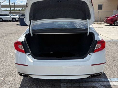 Used 2020 Honda Accord Sport image 12