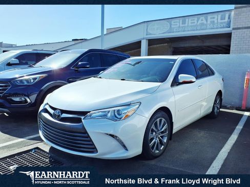 Used 2017 Toyota Camry XLE w/ Moonroof Package image 1