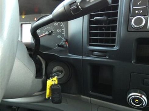 Used 2021 Nissan NV 2500 SV RWD image 27