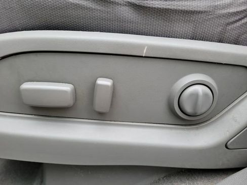 Used 2017 Chevrolet Traverse LS image 22