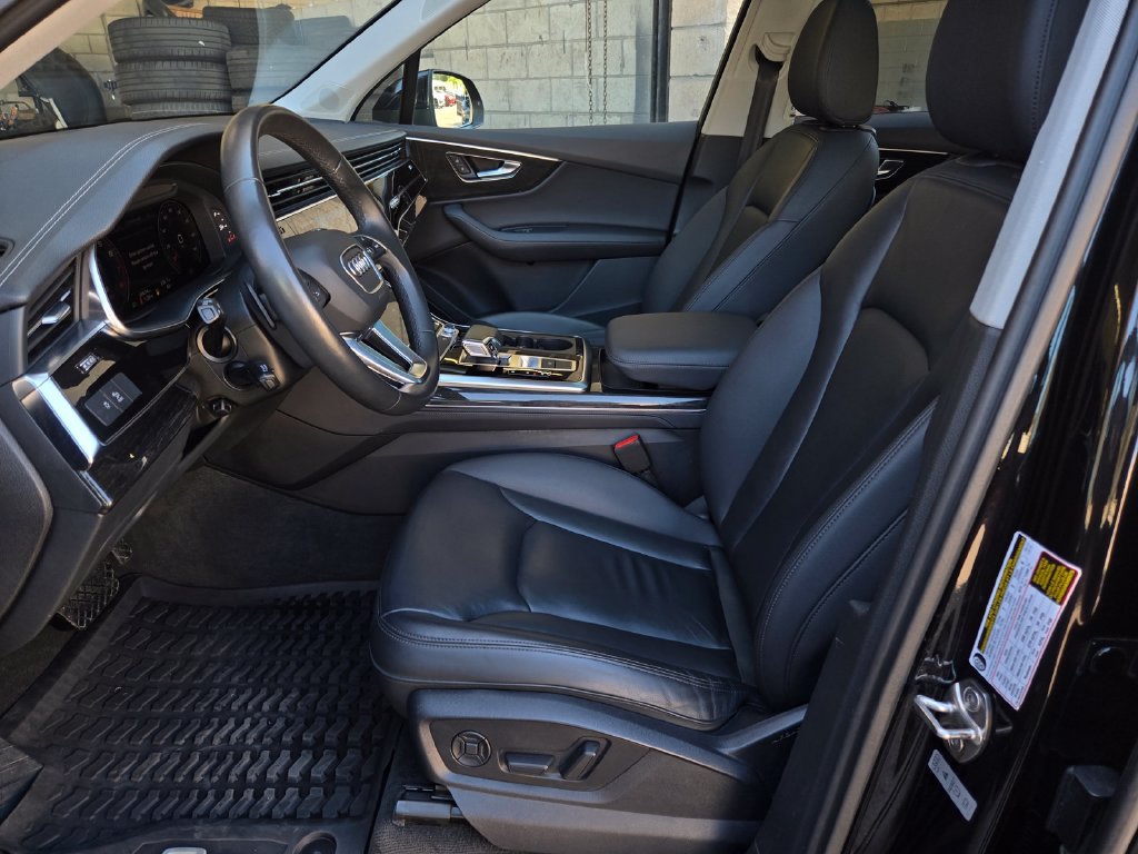 Used 2023 Audi Q7 3.0T Premium Plus w/ Premium Plus Package AWD/4WD image 19