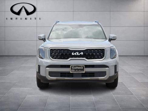 Used 2023 Kia Telluride EX X-Line AWD/4WD image 2
