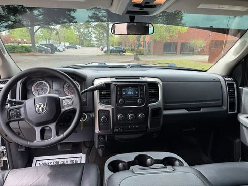 Used 2017 RAM 2500 SLT image 17