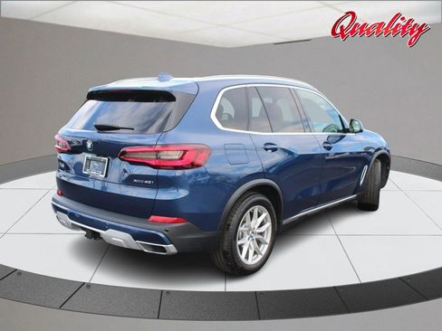 Used 2021 BMW X5 xDrive40i w/ Luxury Seating Package 2 image 3